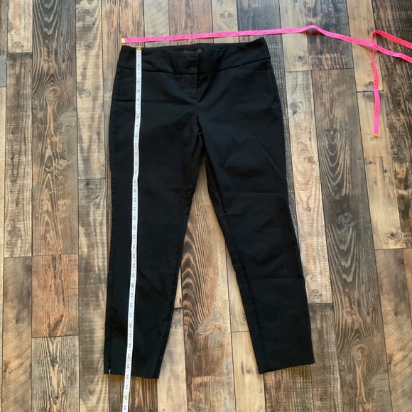 The Limited Exact Stretch Pants in Black - Picture 3 of 8